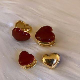 Heart Ear Stud B5-3-7 - 1 Pair - Gold & Maroon - One Size