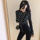 Long-sleeve Moon Print T-shirt / High-waist Skinny Pants