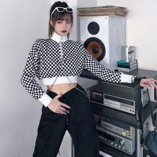 Turtleneck Checkerboard Print Chain Cropped Sweatshirt Black & White - One Size