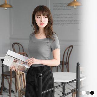 Asymmetric Neckline Short Sleeve Ribbed Top