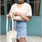 Embroidered V-neck Elbow Sleeve T-shirt