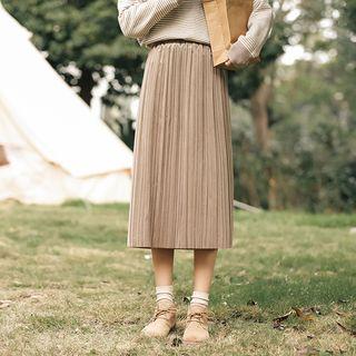 Straight Cut Midi Velvet Skirt