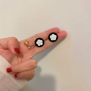 Two-tone Flower Stud Earring 1 Pair - Earrings - Silver Pin - Flower - Black & White - One Size