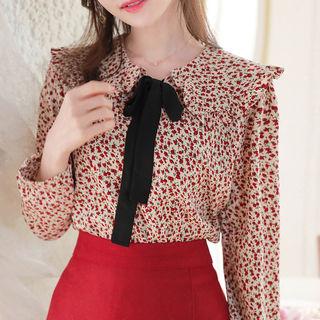 Frilled Wide-collar Floral Blouse