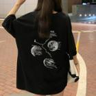 Elbow-sleeve Planet Print Lettering T-shirt