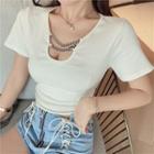 Plain Short-sleeve Top With Chain