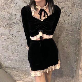 Ruffled Choker / Drawstring Velvet Blouse / A-line Skirt / Set