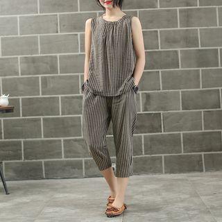 Set: Sleeveless Striped Top + Cropped Pants