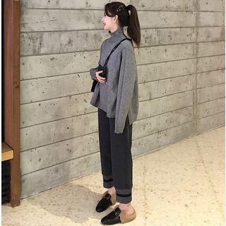 High-neck Knit Sweater / Wool Pants