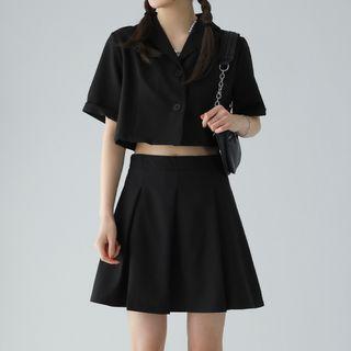 Short-sleeve Cropped Blouse / Pleated Mini A-line Skirt