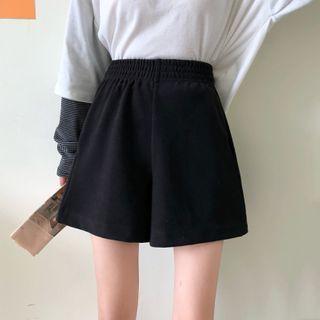 Plain Woolen High-waist Shorts