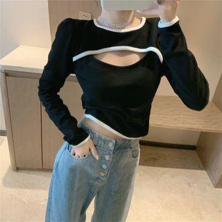Contrasted Mock Two-piece Crop T-shirt