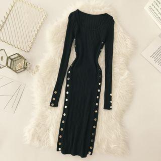 Long-sleeve Snap-buttoned Sheath Knit Dress