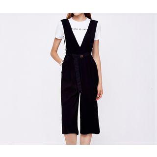 V-neck Sleeveless Capri Jumpsuit