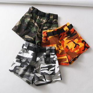 Front Pocket Camouflage Shorts With Belt
