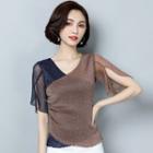 Short-sleeve Two-tone V-neck Top