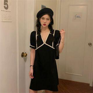 V Collar Short-sleeve A-line Dress Black - One Size