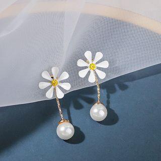 Flower Faux Pearl Ear Stud 1 Pair - A229 - Daisy - White - One Size