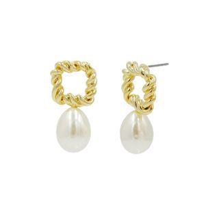 Pearl Dangle Earrings