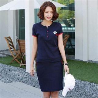 Set: Buttoned Contrast-trim T-shirt + Band-waist Mini Skirt