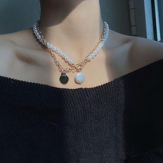 Set Of 2: Faux Pearl Necklace + Metal Necklace Set Of 2 - 1 Pc - Faux Pearl Necklace - White & 1 Pc - Metal Necklace - Gold - One Size