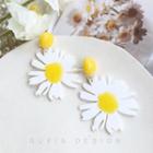 Sunflower Ear Stud / Clip-on Earring