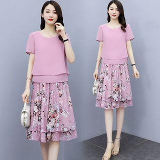 Set: Short-sleeve Blouse + Floral Print A-line Skirt