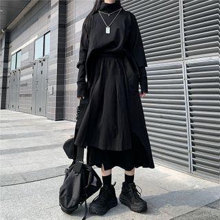 Turtle-neck Sweatshirt / Midi A-line Skirt / Set