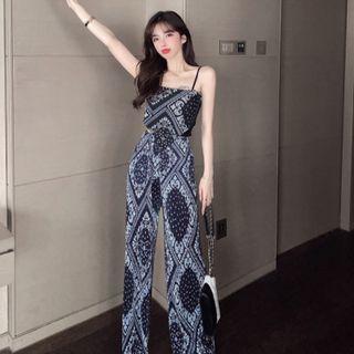 Set: Paisley Print Cropped Camisole Top + Wide-leg Pants Camisole Top - Black - One Size / Pants - Black - One Size