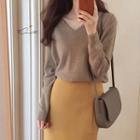 V-neck Plain Sweater / Midi Fitted Skirt