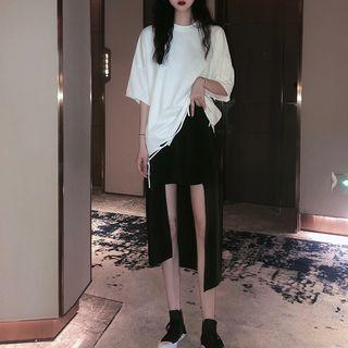 Cutout Plain T-shirt / Asymmetric Mini Skirt