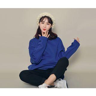 Slit-side Loose-fit Pullover