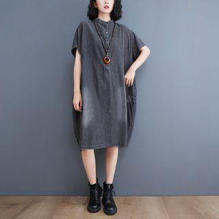 Short-sleeve Henley Denim Dress