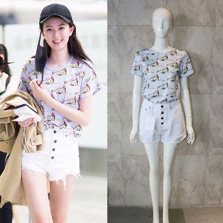 Short-sleeve Patterned T-shirt / Distressed Denim Shorts