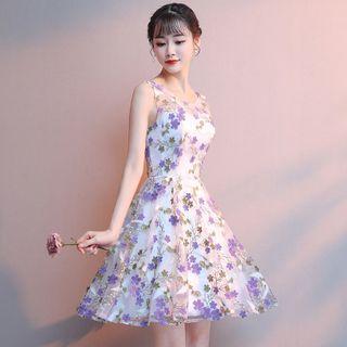 Sleeveless Floral Mesh A-line Cocktail Dress