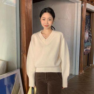 Raglan-sleeve V-neck Sweater