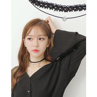 Rhinestone Tiered Lace Choker