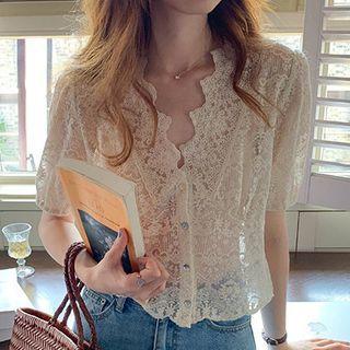 Set: Short-sleeve V-neck Lace Top + Camisole