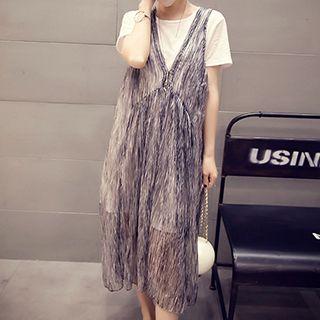 Set: Plain Short-sleeve T-shirt + Printed V-neck Chiffon Pinafore Dress