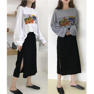 Printed Pullover / A-line Midi Skirt