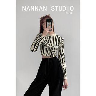 Zebra-print Mock-neck Crop T-shirt