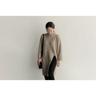 Turtle-neck Slit-side Wool Knit Top