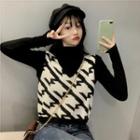 Mock-neck Knit Top / V-neck Houndstooth Sweater Vest