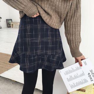 Ruffle Hem Plaid Skirt
