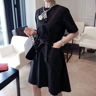 Short-sleeve Tie-waist Dress Black - One Size