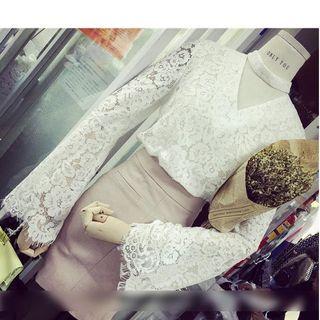 V-neck Lace Long-sleeve Top