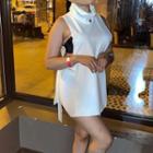 Slit Tie-waist Sleeveless Top