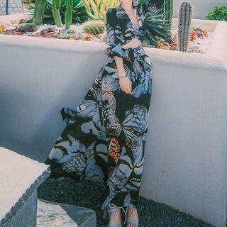Set: 3/4-sleeve Butterfly Print Cropped Top + Maxi Chiffon Skirt