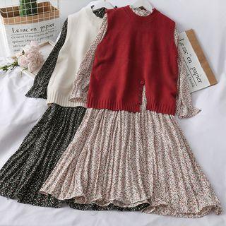 Set: Pleated Floral A-line Dress + Knit Vest