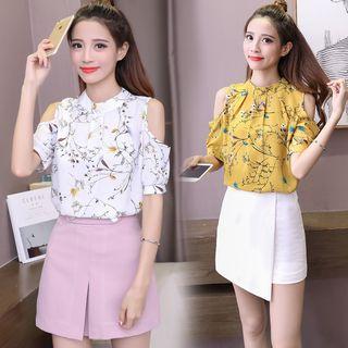 Floral Print Short-sleeve Cold Shoulder Blouse